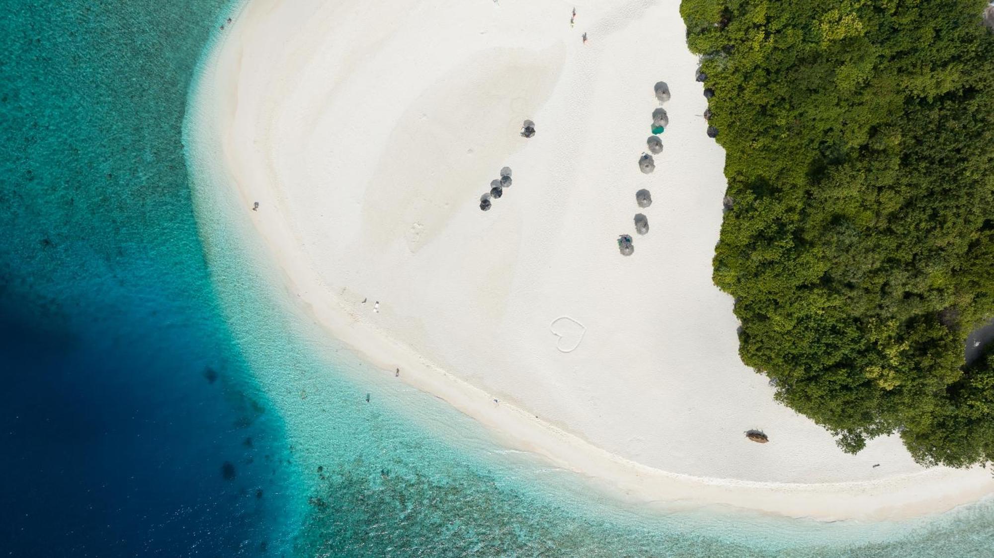 Ostrov Beach Ukulhas Екстериор снимка